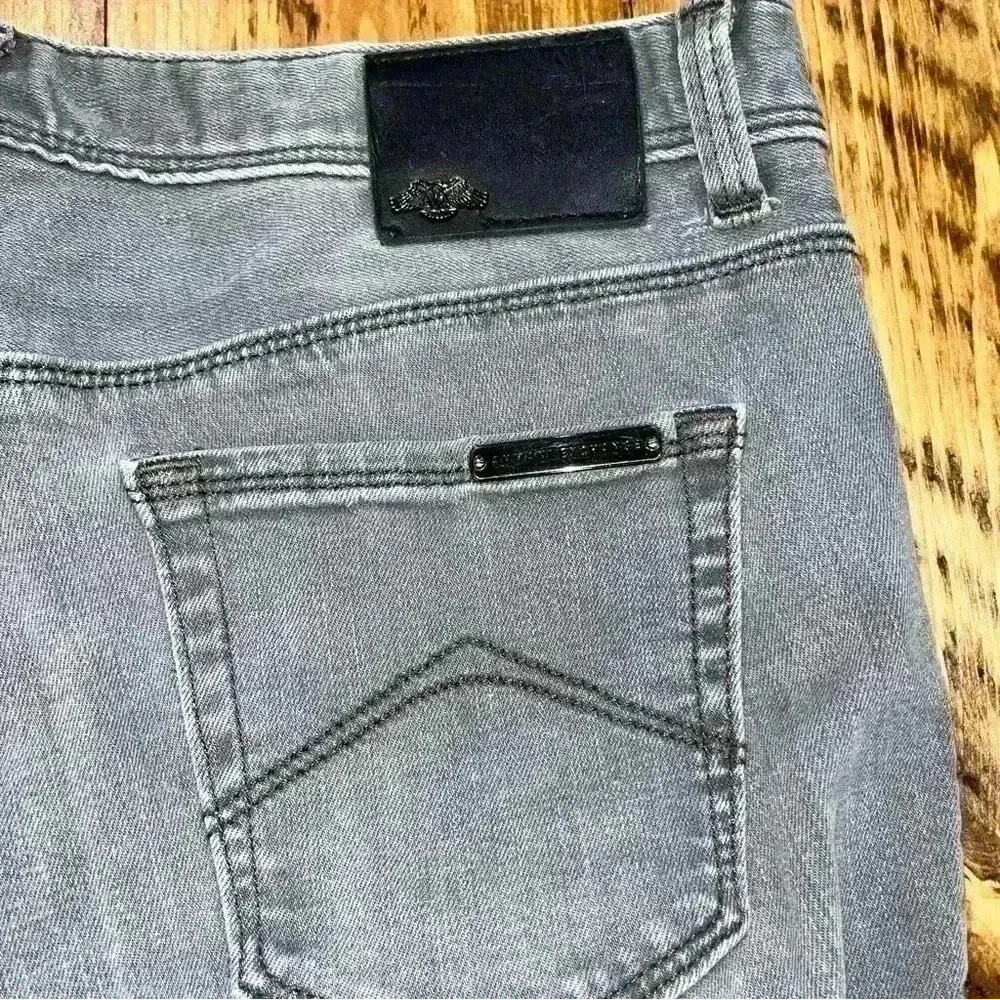 Armani Exchange Grey J-11 Skinny Jeans women’s size 4 shirt - Picture 7 of 7